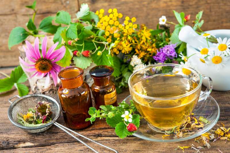 naturopathie2_alexander-raths-stock-adobe_-com_-800